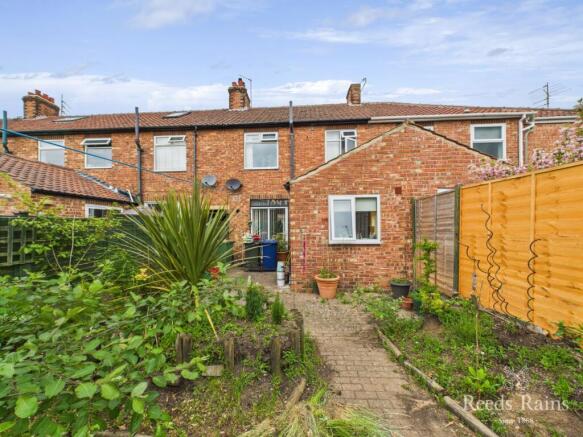 3 bed Terraced for sale Image 8