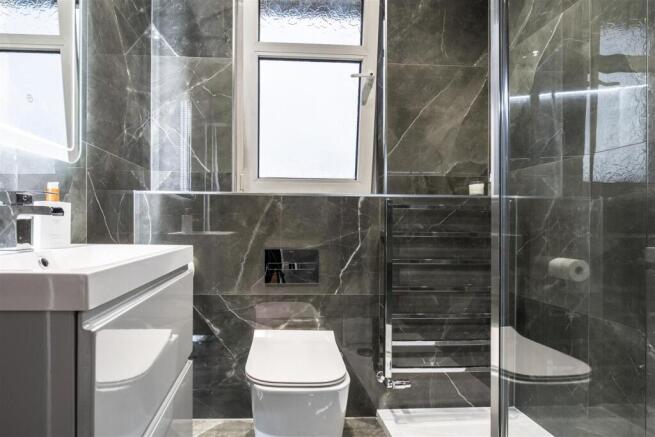 bathroom-2.jpg