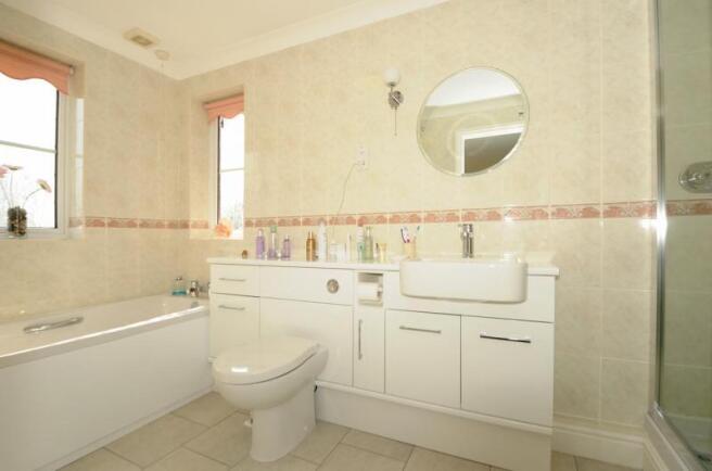 Photo 10