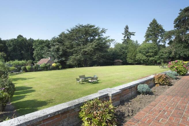 framewood-manor-04