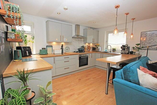 3 Rankins Well Road, Skipton, North Yorkshire, BD23 2TU photo 4