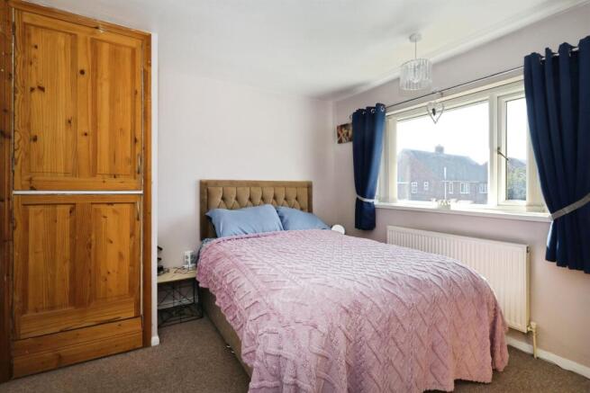 2 bed Semi-Detached for sale Image 6