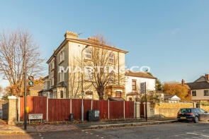 Flat 3, 102, New Wanstead, Wanstead, London E11 1PR