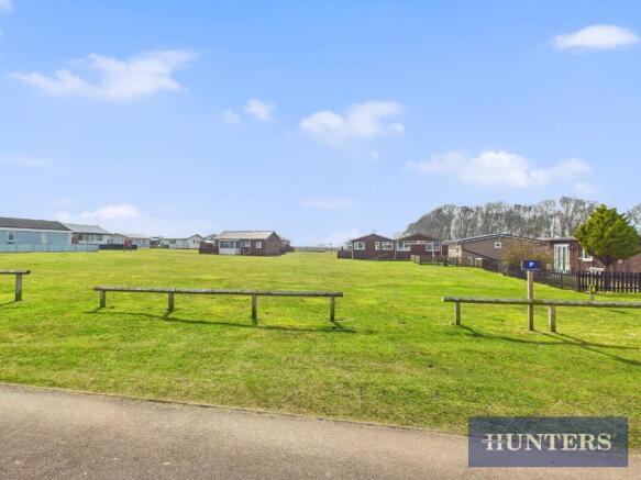 3 bed Park Home for sale Image 11