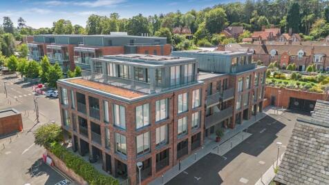 Laureate Gardens, Henley-On-Thames, RG9