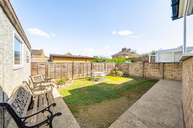 3 bed Semi-Detached Bungalow for sale Image 11