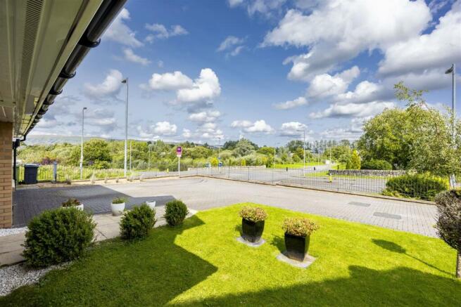 4_WOODLANDS_WAY_LENZIE_004.JPG