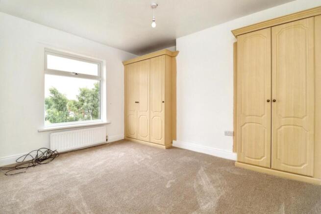 3 bed Semi-Detached for sale Image 9