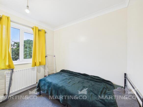 2 bed Apartment for sale Image 6