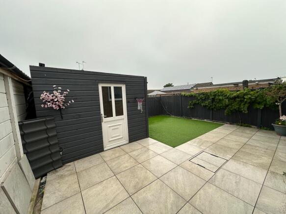 3 bed Semi-Detached for sale Image 4