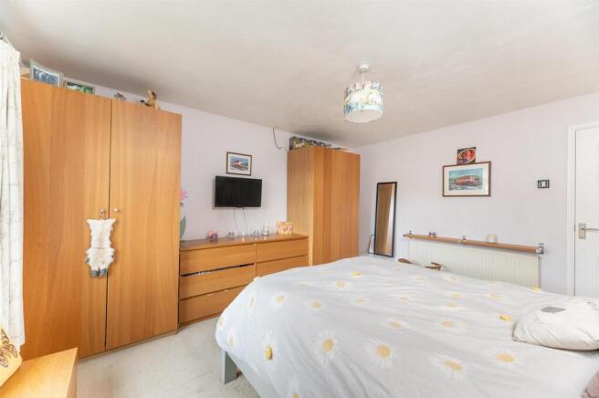 2 bed Terraced for sale Image 10