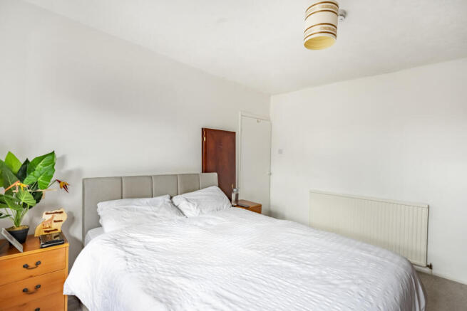 4 bed Semi-Detached for sale Image 9