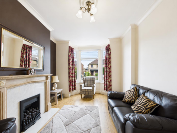 3 bed Terraced for sale Image 12