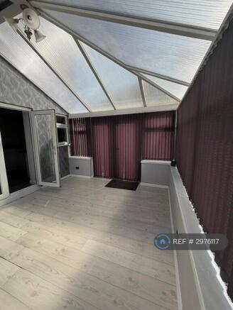 3 bed Semi-Detached to rent Image 9