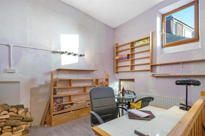 2 bed Cottage for sale Image 12