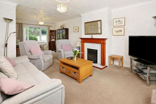 Deer Park Avenue, Teignmouth, TQ14 photo 2