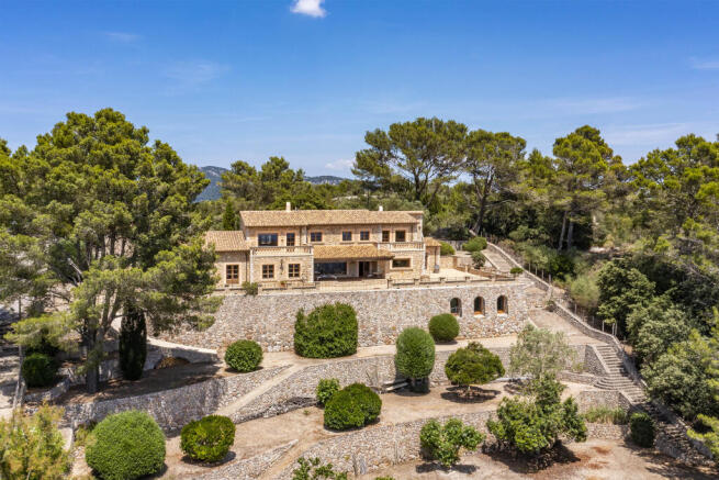 Luxury finca with a view