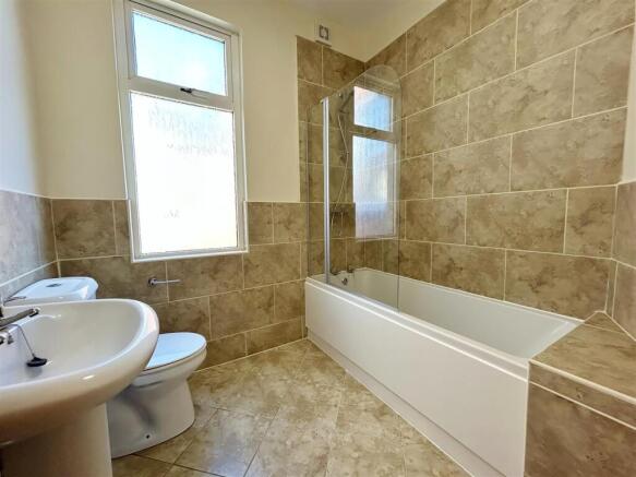 Bathroom.jpg