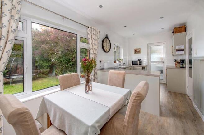 Kitchen/dining room