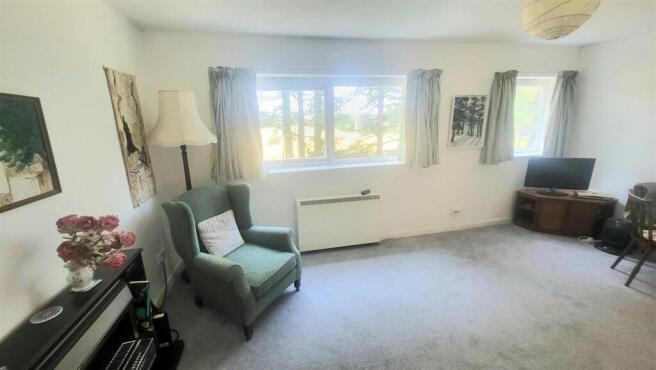 98 Glan Gors, Harlech photo 4