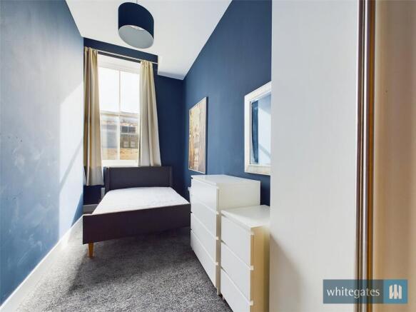 2 bed Apartment to rent Image 6