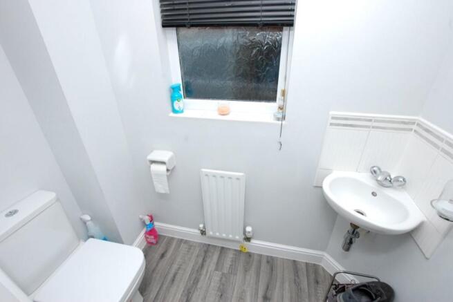 Cloakroom / WC