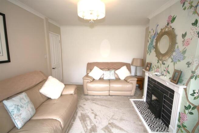 Living Room b.JPG