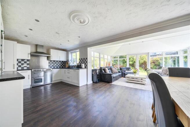 28 Allfrey Close, Lutterworth