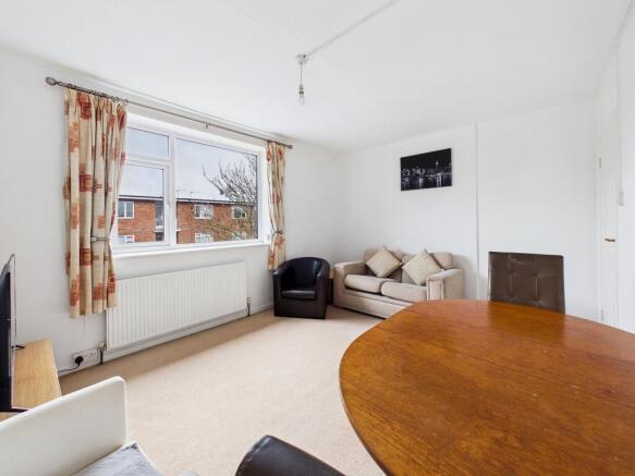 CAM05192G0-PR0221-STILL008