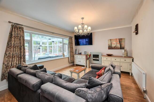 17 Beechwood Drive-13.jpg