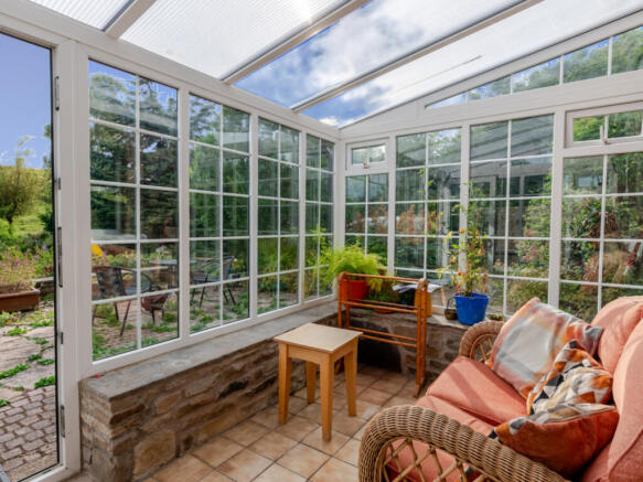 2 bed Cottage for sale Image 10