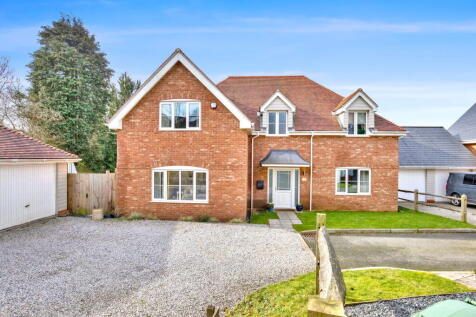 Perry Way, Four Marks, GU34 5RG