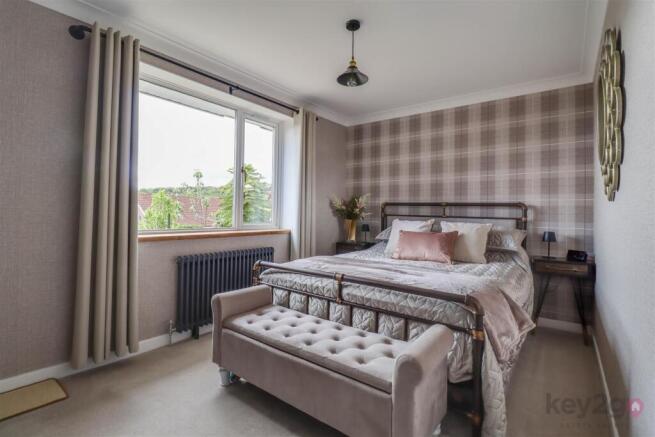 3 bed Detached for sale Image 11