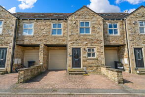 5, Crossfields Close, Greetland, Halifax HX4 8QL