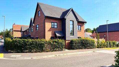 Newcome Drive, Poynton, SK12