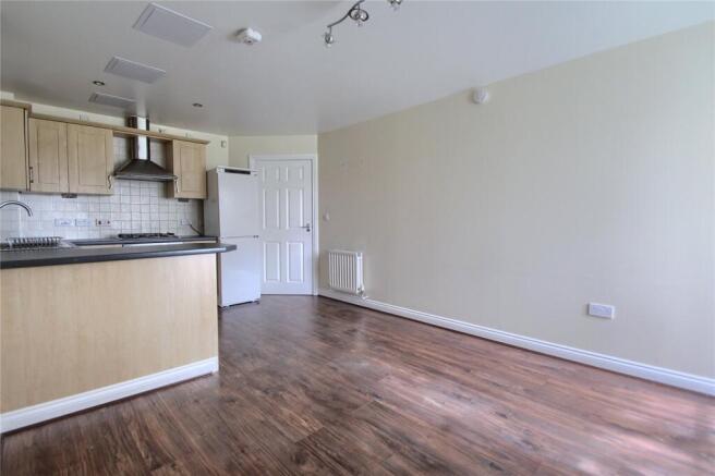 2 bed Flat for sale Image 4