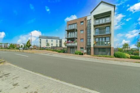Larson Close, Oakgrove, MK10