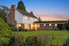 Lane End, Carrwood, Knutsford WA16 8NG