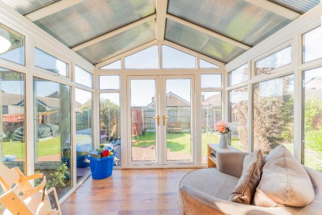 4 bed Detached for sale Image 7