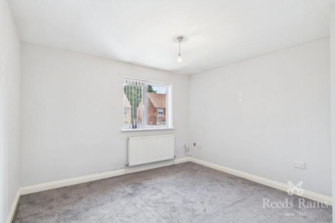 2 bed End of Terrace to rent Image 7
