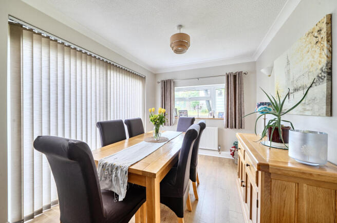 Langdale Road, Dunstable, Bedfordshire photo 4