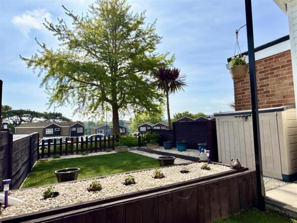Front Garden.jpeg