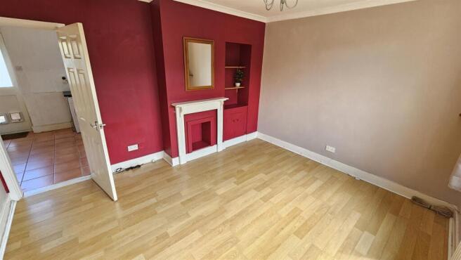 Trenchard Close, Newton, Nottingham photo 4