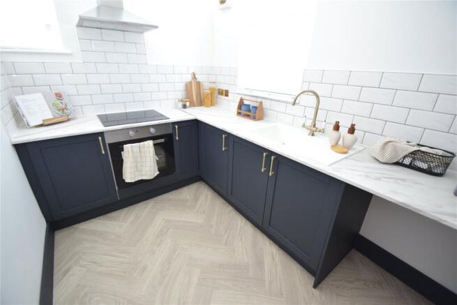 3 bed Maisonette to rent Image 4