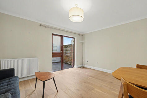 Bowland Yard, Belgravia, SW1X