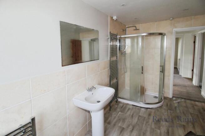 3 bed Semi-Detached for sale Image 10