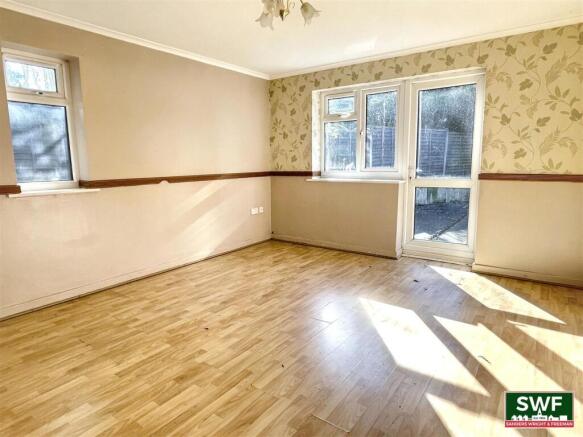 Living room1.jpg