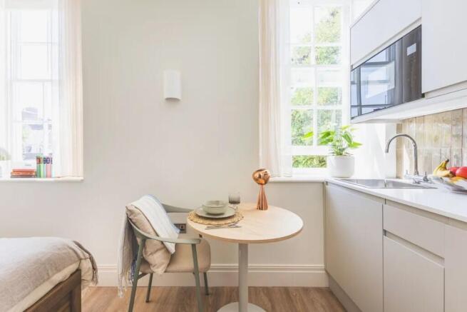 Dining & Work Space