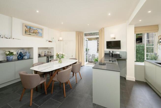 Kitchen/Dining Room