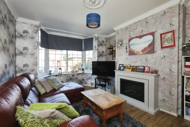 3 bed Semi-Detached for sale Image 7